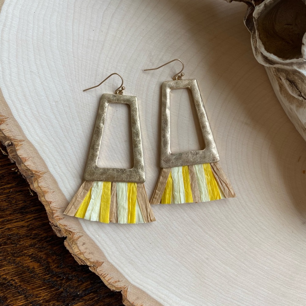 ✨NEW! Statement Earrings Gold Tone Yellow Raffia